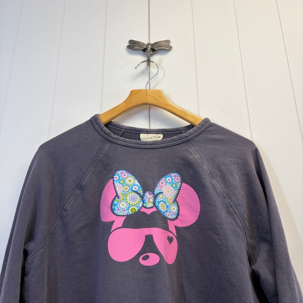 Universal Thread Minnie Mouse Graphic Sweatshirt Women Size L Vacation Travel - Picture 8 of 9